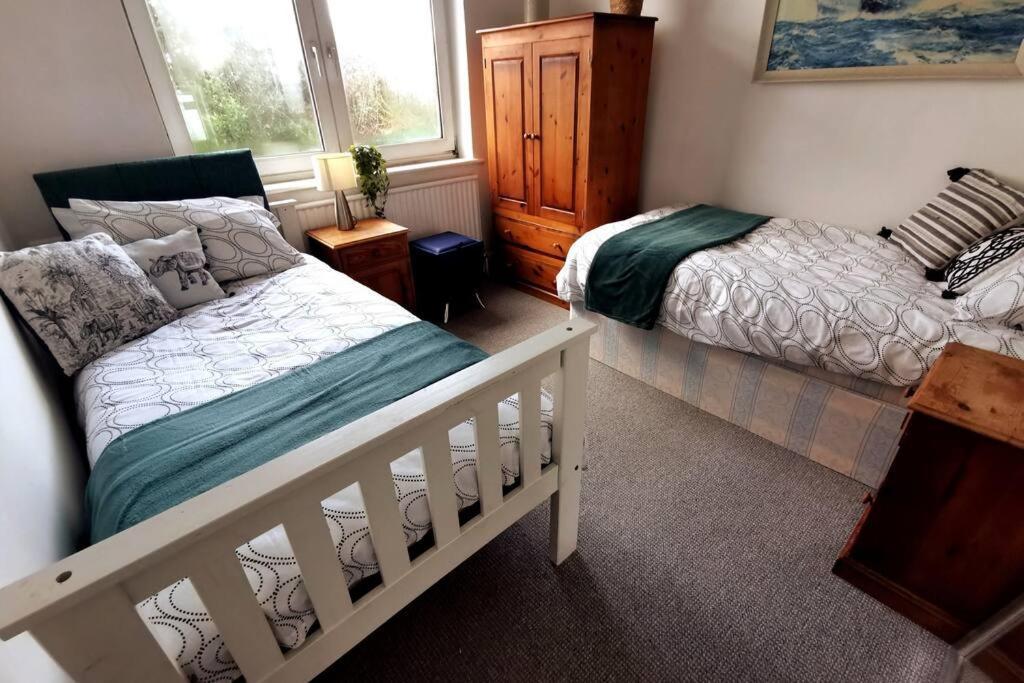 4 Bedroom Country Home Bristol Eksteriør bilde
